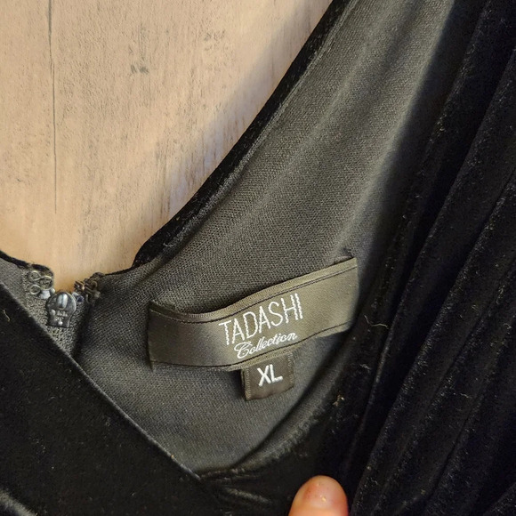 TADASHI Collection Black Velvet 3/4 Sleeves V-Neck Evening Top Size XL - Picture 4 of 9